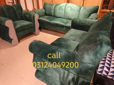 slightly used sofa set 3 2 1 seater call 03124049200