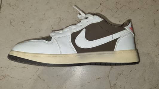 Nike Low Dunks Travis Scott edition