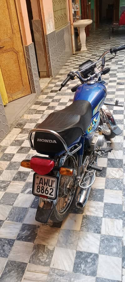Honda CD 70 2024