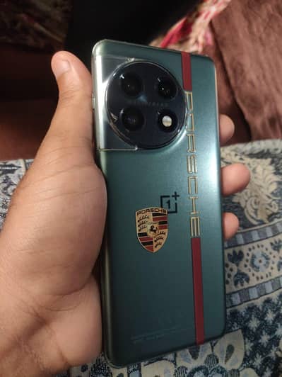 One plus 11 5G 16+12 Ram 256 Storage Non Pta