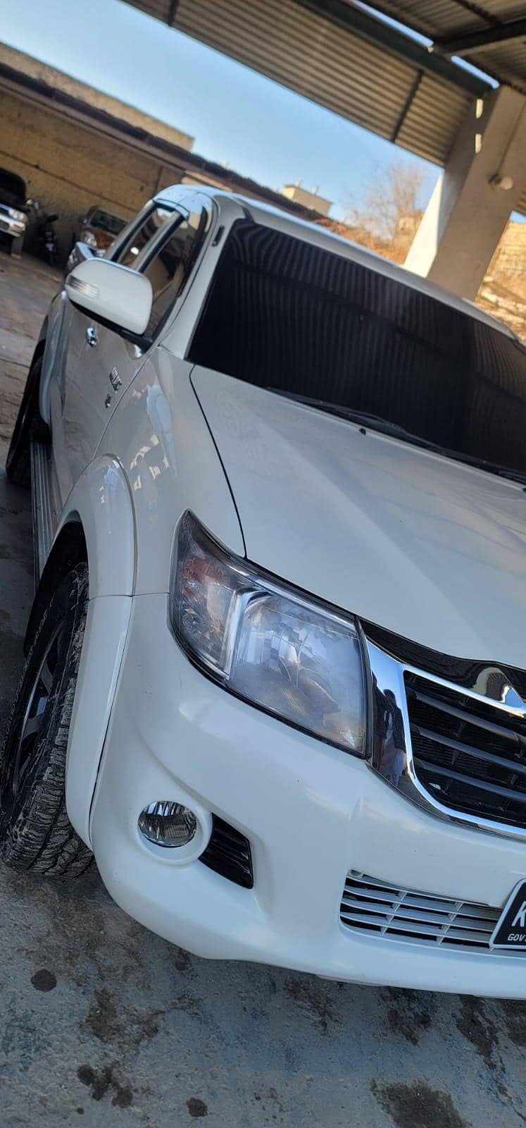 2012 ویگو .  .  .  .  .  .  .  . 7