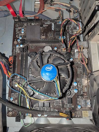 MSI H110M-PRO-VH PLUS Motherboard with i5 7400 processor