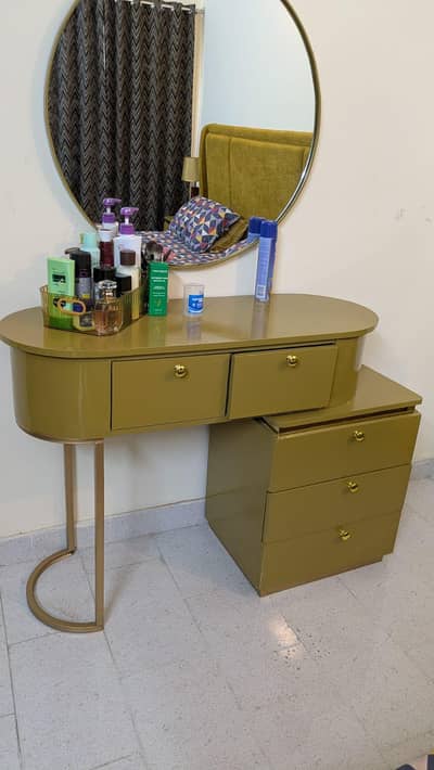 just one month used  sale for infinity of place