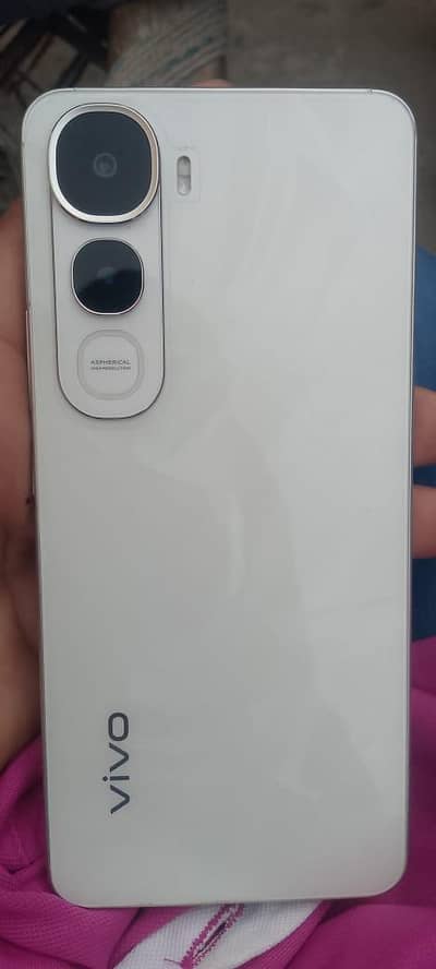 new mobile ha 9month wronty ha abhi 8 256 space