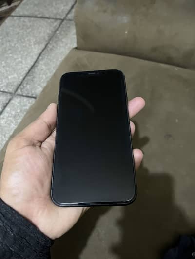 iphone 11 64gb pta approved back change hai ar battery original dalwai