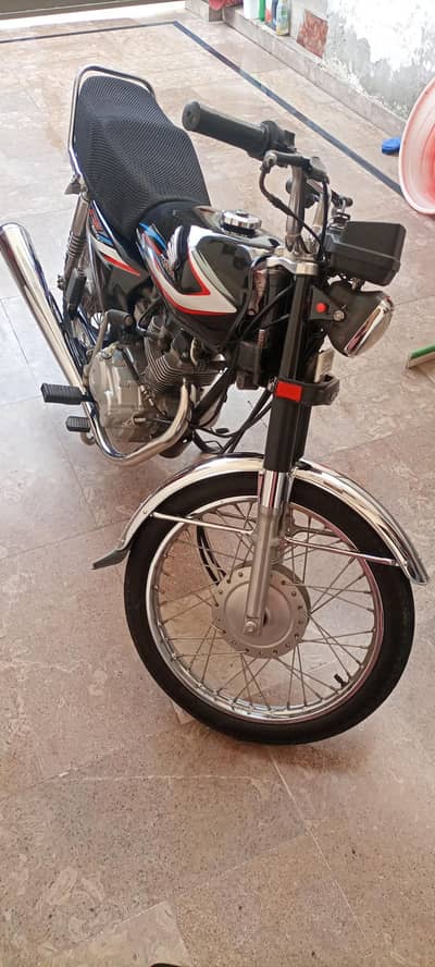 Honda CG 125 (2015) In genuine condition