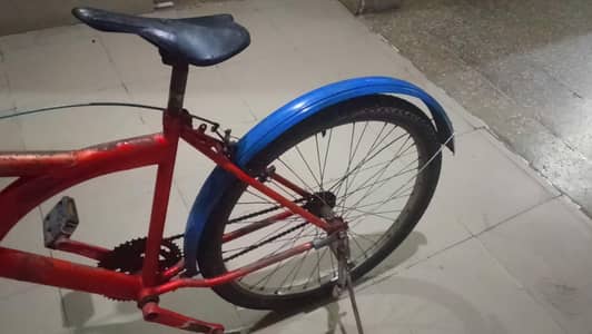 no frame damage all ok paint is damage