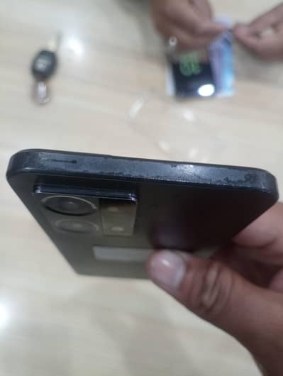 f 21 pro +03076991135