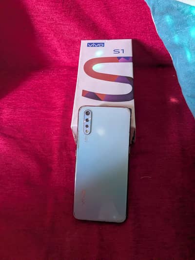 vivo s1