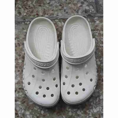 Crocs Baya Clog – Original Comfort Lightweight Casual Shoes (Used)