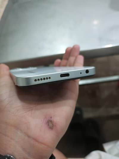 argent sell tecno spark go 1 4gb 64gb all ok seald fone 03101096469