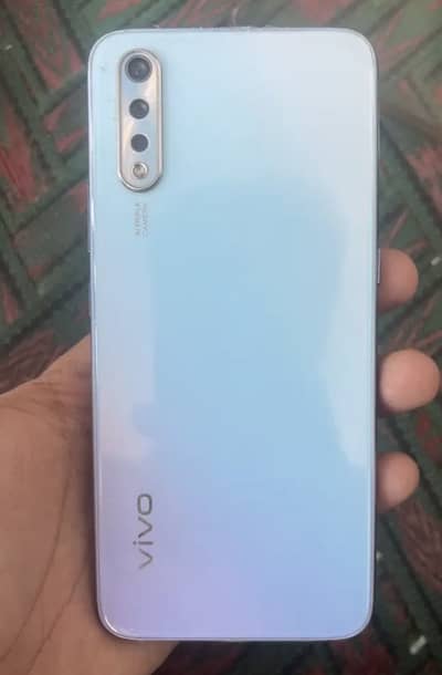 Vivo S1