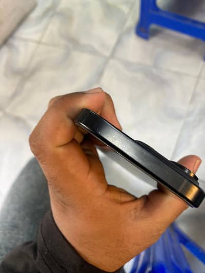 iphone. 16 pro 03035108847