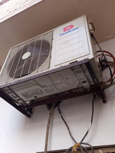 Dawlance 1.5 Ton used ac for sale non inverter