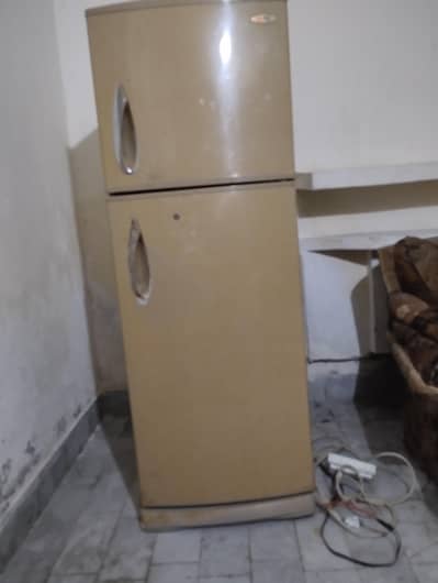 Fridge Sell Used By One Hand