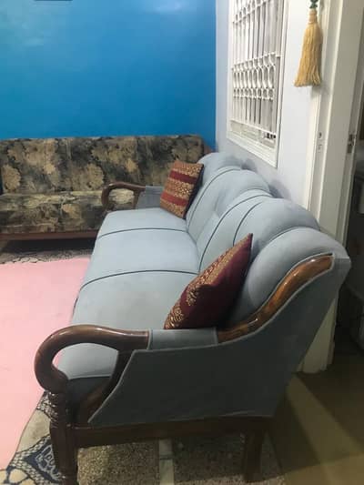 5sitr sofa set new condition 40000sheesham wood