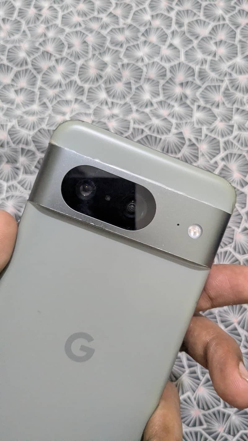 Google pixel 8 1
