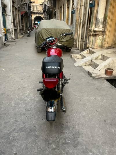 new bike trie ap ko nay lagwa kar dai ga or engine 10/10 ha