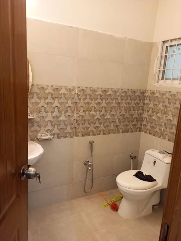 5مرلہ گھر برائے رینٹ 7