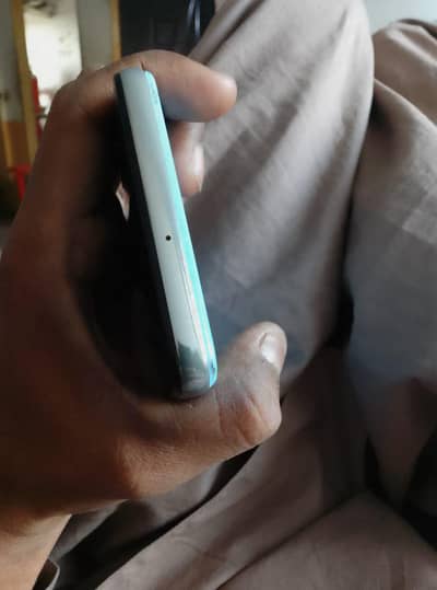 Samsung galaxy A32 koi issues nhi ha  Exchange Possible