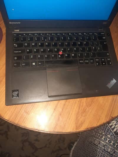 Lenevo i5 4GB / 500GB