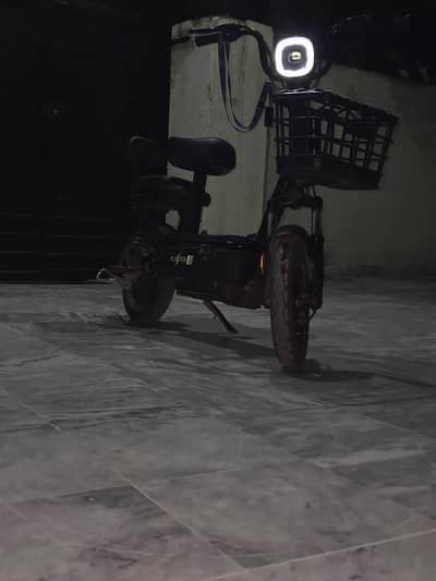 EVE ELECTRONIC SCOOTY