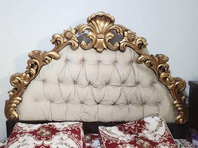 Wooden Bed Dressing Slightly Use