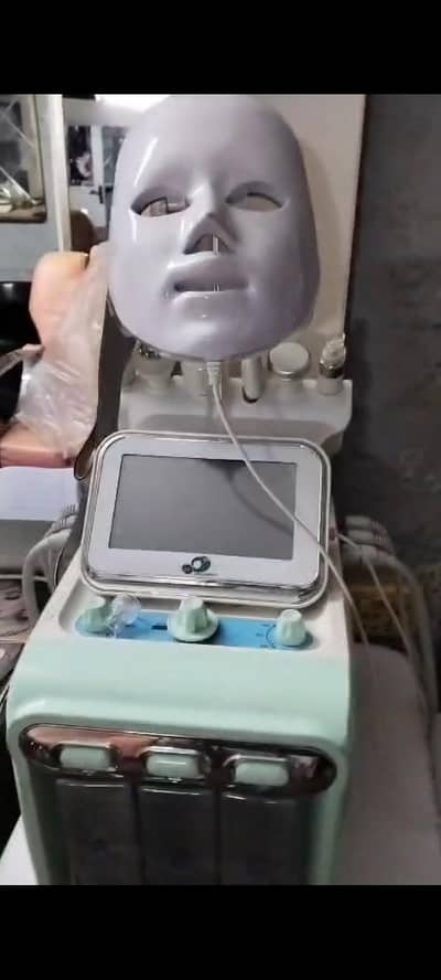 Hydra facial Machine