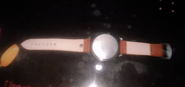  Condition: Gently Used  Movement: Quartz (Battery Powered – Accur