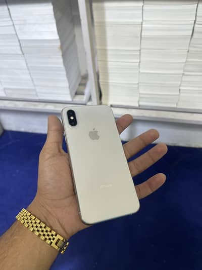 Aoa iphone xs pta approved offical 03114281908 whttsp