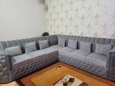 Luxury Grey L-Shaped Sofa – Elegant & Spacious