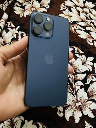 iPhone 15 pro max Factory Unlocked Physical + ESIM