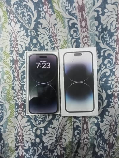 URGENTLY SELLING MY IPHONE 14 PRO MAX