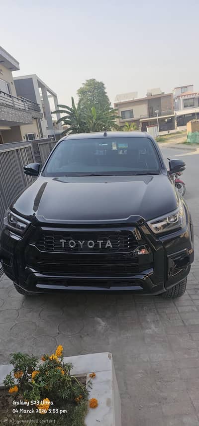 Toyota Hilux Gr-Sports 2.8 Desil