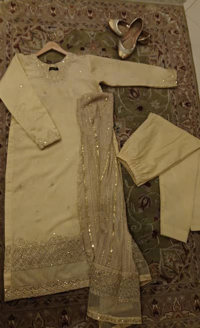 Elegant organza 3pc suit | Embriodered | Chiffon dupatta