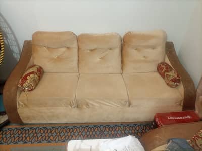 5 Seater used Sofa Set " Urgent Sale"