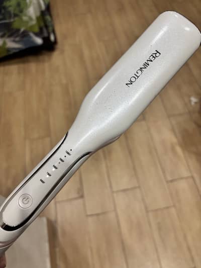 Hair straightener