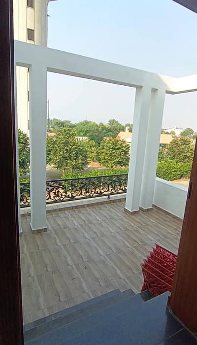 7 Marla Corner + Facing Park Luxury Furnished Upper Portion For Rent