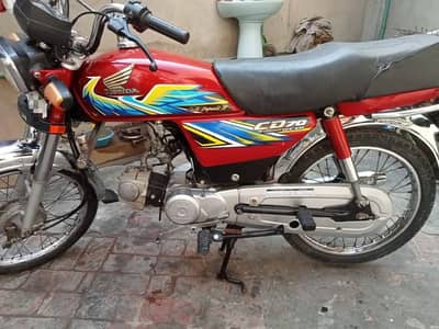 Honda CD 70 red color me Hain bike ki condition bilkul ok Hain