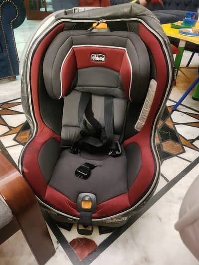 Original Chicco Car Seat – Safe & Comfortable – Used