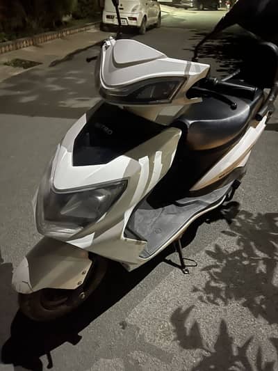 METRO THRILL SCOOTY FOR SALE