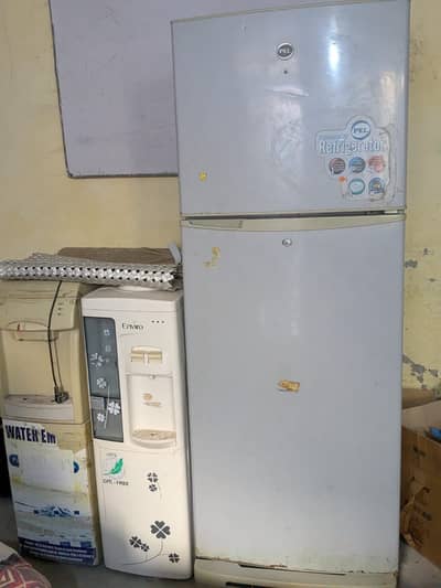 Pel Refrigerator Double door