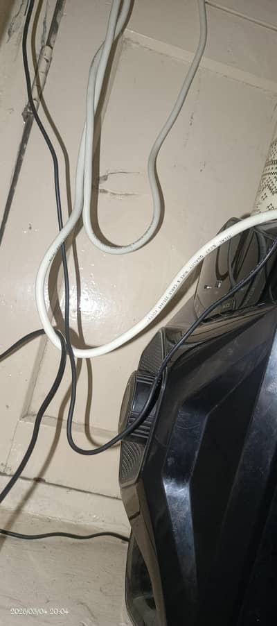 audiuonic rb80 new condition fresh urgent sale  heavy base and sound