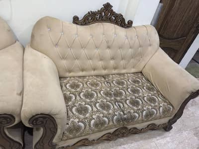 Royal Style 7 Seater Sofa Set – Urgent Sale