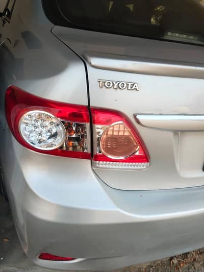 Toyota corolla GLI 2011/12