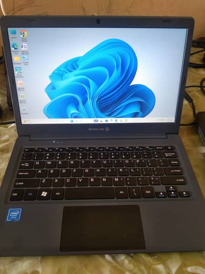 evolve 3 6th gen Celeron 4/64