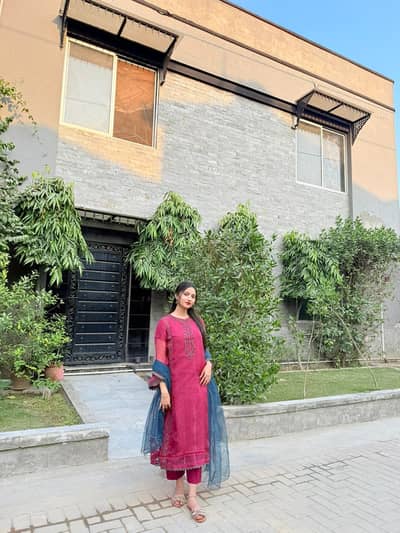 Pure Organza Siut Medium Size