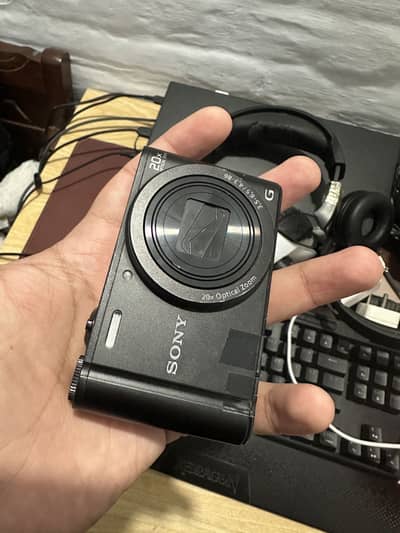 Sony DSC- WX350 DigiCam with 32Gb SDcard(enough for it)