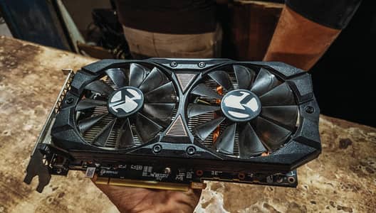 RX 580 8 GB GDDR 5 10/10 CONDITION SEALED CARD