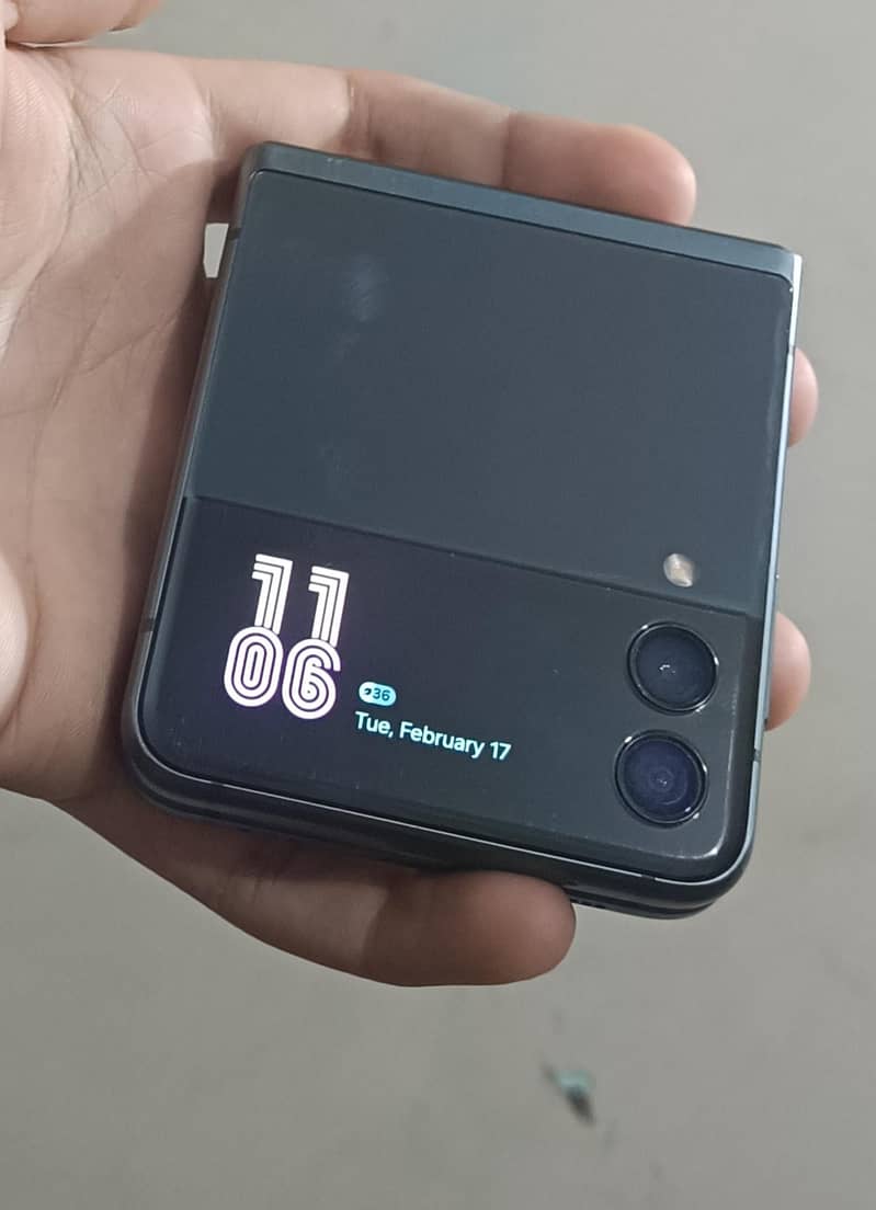 Z Flip 3 5